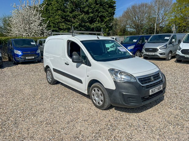 Peugeot Partner SWB L1H1 (SOLD) Low Roof Professional Air Con EURO 6 NO V 4