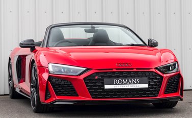 Audi R8 Spyder V10 Performance Carbon Black 1