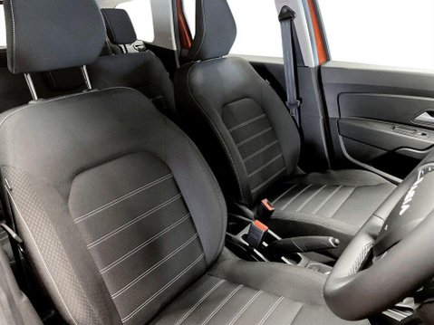 Dacia Duster 1.3 TCe Expression SUV 5dr Petrol Manual Euro 6 (s/s) (130 ps) Air Con - Bl 11
