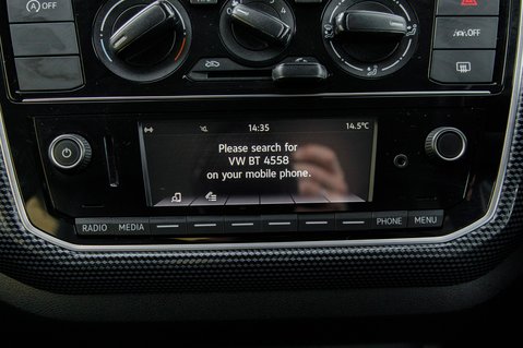 Volkswagen Up BASE 18