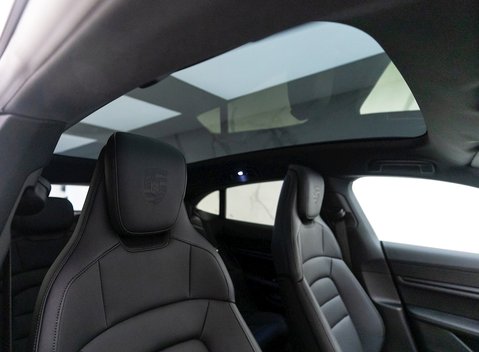 Porsche Taycan 4 Cross Turismo 11