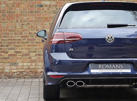 Volkswagen Golf R 17