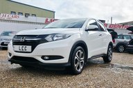 Honda HR-V 1.5 I-VTEC SE LOOK! JUST 49000 MILES! 4 MAIN DEALER SERVICES  4