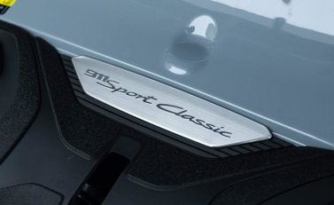 Porsche 911 (992) Sport Classic 40