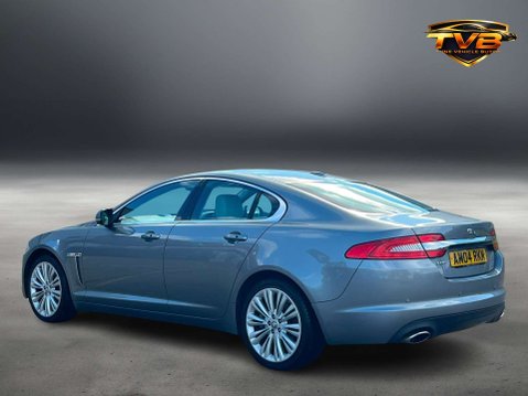 Jaguar XF 3.0 XF Portfolio V6 Automatic 4dr - NATIONAL DELIVERY* 19