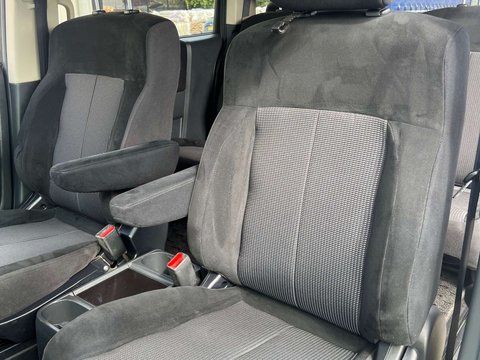 Mitsubishi Delica Roadest 14