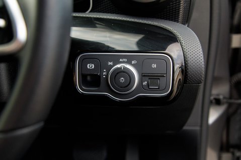 Mercedes-Benz A Class A 200 SPORT EXECUTIVE 16