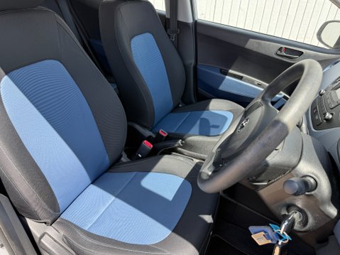 Hyundai i10 SE AUTOMATIC 10