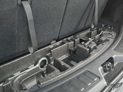 Land Rover Discovery Sport 2.0 TD4 SE Tech Auto 4WD Euro 6 (s/s) 5dr 94