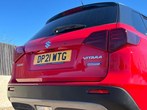 Suzuki Vitara SZ-T BOOSTERJET MHEV 18