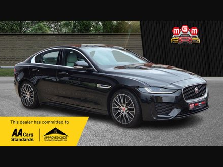 Jaguar XE R-DYNAMIC S