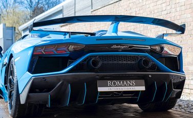 Lamborghini Aventador SVJ LP 770-4 Roadster 36