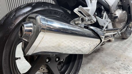 Honda VFR 2011 ONLY 22K NEW MOT SERVICED TOP BOX TOURER 800CC 34