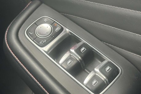 MG HS 1.5 T-GDI Trophy SUV 5dr Petrol DCT Euro 6 (s/s) (162 ps) 35