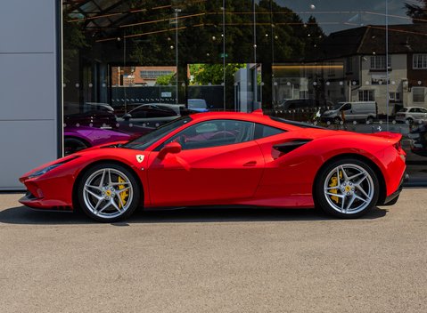 Ferrari F8 Tributo 3