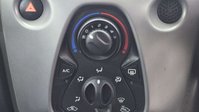 Toyota Aygo 1.0 VVT-i x-play Hatchback 5dr Petrol x-shift Euro 6 (Safety Sense) (71 ps) 22