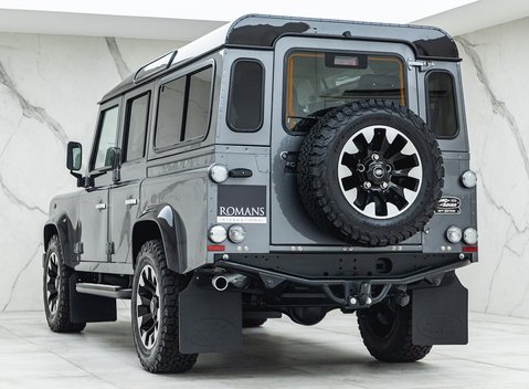 Land Rover Defender 110 Works V8 70th Edition 3