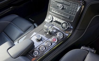 Mercedes-Benz SLS AMG 19