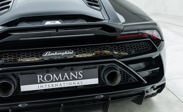 Lamborghini Huracan LP640-4 EVO 26