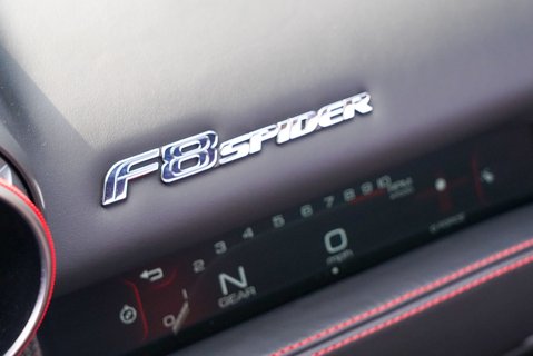 Ferrari F8 SPIDER 15
