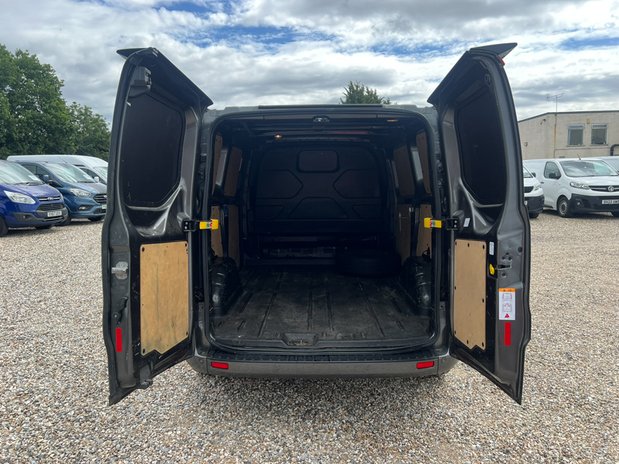 Ford Transit Custom SWB L1H1 Low Roof Limited 280 Air Con Sensors Sport Bodytkit Fitted EURO 6 9