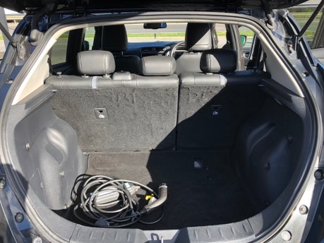 Nissan LEAF TEKNA electric 75,000 miles, service history 22