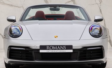 Porsche 911 Carrera 4S Cabriolet (992) 6
