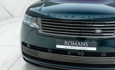 Land Rover Range Rover P530 SV 37