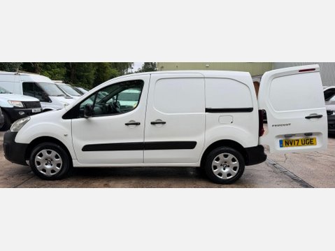 Peugeot Partner 1.6 BlueHDi 854 Professional Panel Van 5dr Diesel Manual L1 (112 g/km, 97.6 23
