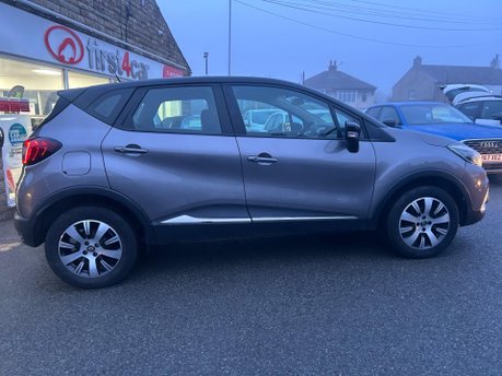 Renault Captur PLAY TCE 7