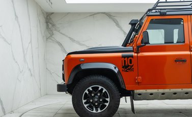 Land Rover Defender 110 ADVENTURE 37
