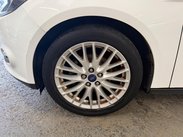 Ford Focus 1.0T EcoBoost Zetec Navigator Euro 5 (s/s) 5dr 22