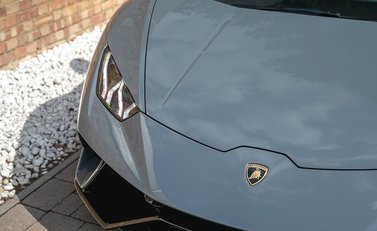 Lamborghini Huracan LP640-4 Performante 20