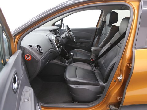 Renault Captur 1.5 dCi ENERGY GT Line Euro 6 (s/s) 5dr 22