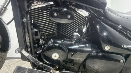 Suzuki Intruder 800 VL 2015 26K CUSTOM LOOKS MOT SERVICED CRUISER BIKE 800CC A2 21