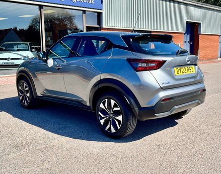 Nissan Juke 1.0 Juke Acenta DiG-T Semi-Auto 5dr 9