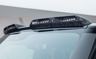 Land Rover Defender 110 OCTA EDITION ONE 41