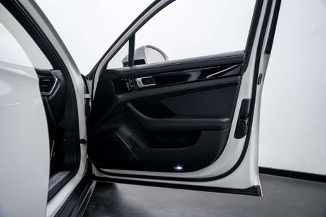 Porsche Panamera 2.9 V6 E-Hybrid 14kWh 4 Sport Turismo 5dr Petrol Plug-in Hybrid PDK 4WD Eur 11