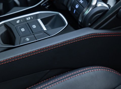 Lamborghini Urus S 28
