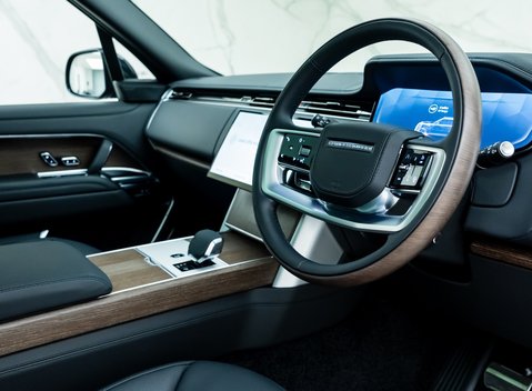 Land Rover Range Rover P460e Autobiography LWB 10