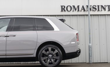 Rolls-Royce Cullinan 35