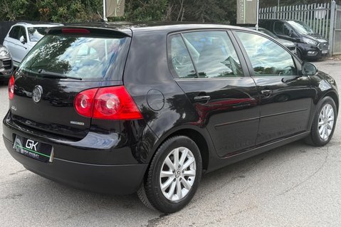 Volkswagen Golf BLUEMOTION MATCH TDI -DEMO +1 OWNER -19 SERVICES -£35 ROAD TAX -SUNROOF 6