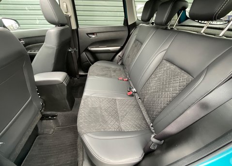 Suzuki Vitara SZ5 BOOSTERJET MHEV 14