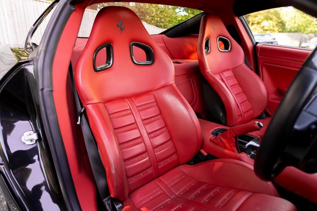 Ferrari 599 GTB FIORANO F1. COMPREHENSIVE HISTORY. CARBON FIBRE DRIVER ZONE. BOSE. 2