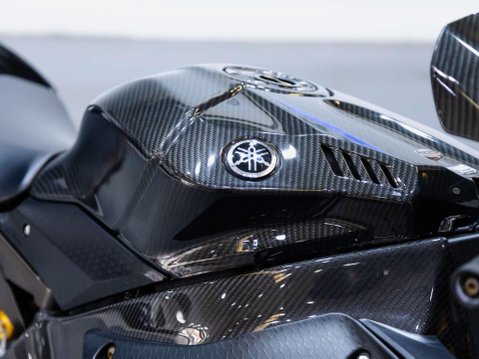 Yamaha R1M 1000 Super Sports Petrol Manual (200 ps) 20