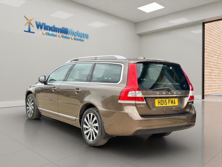 2015 Volvo V70 — image 9