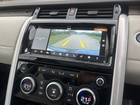 Land Rover Discovery TD6 HSE 25
