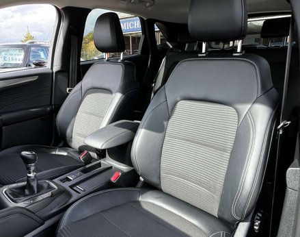 Ford Kuga 1.5 Kuga Titanium Edition 5dr 53