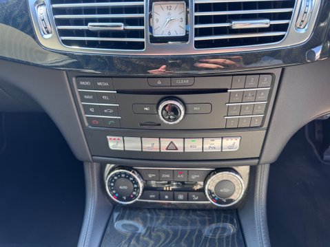 Mercedes-Benz CLS CLS220 BLUETEC AMG LINE PREMIUM 21