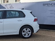 Volkswagen Golf LIFE TSI 6